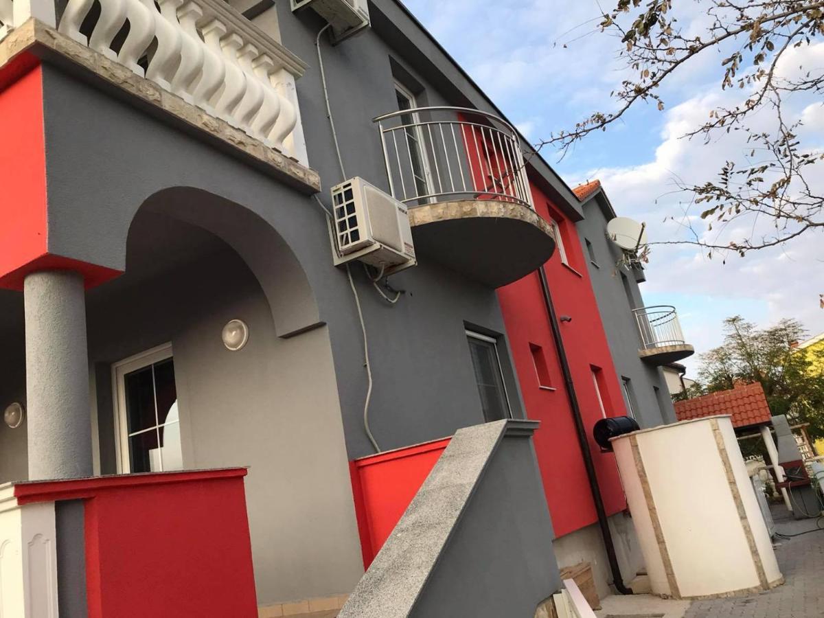 Santoni Apartment Vir Bagian luar foto