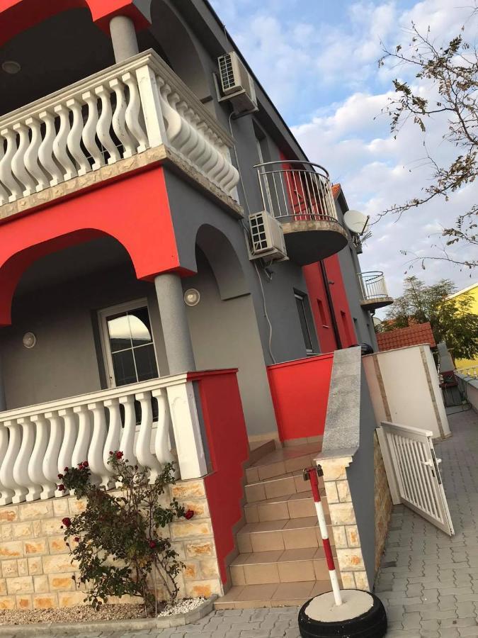 Santoni Apartment Vir Bagian luar foto