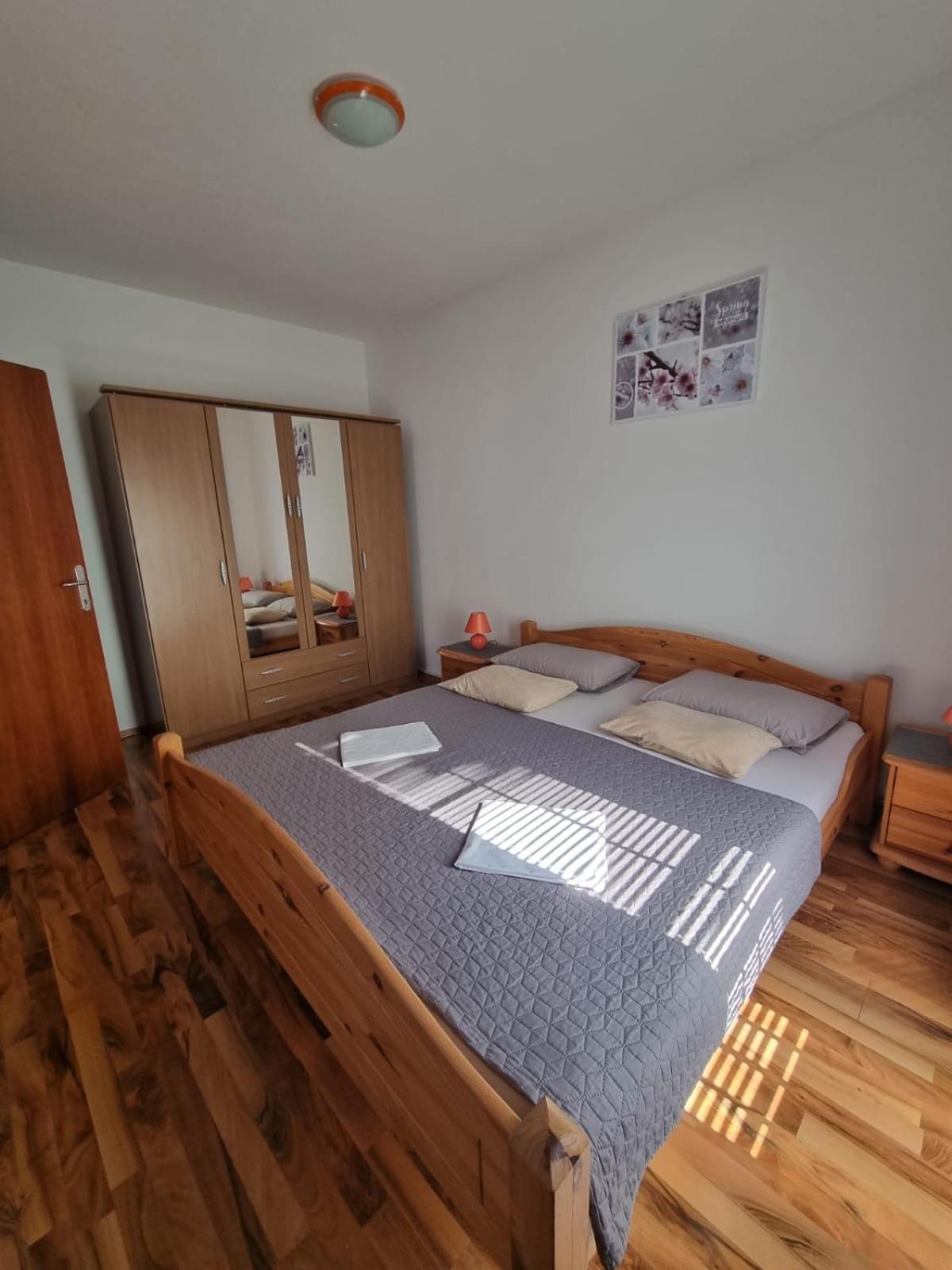 Santoni Apartment Vir Bagian luar foto