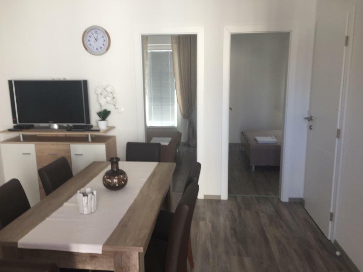 Santoni Apartment Vir Bagian luar foto