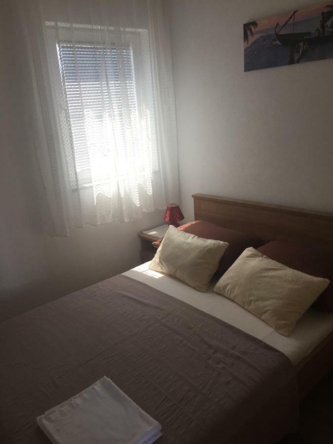 Santoni Apartment Vir Bagian luar foto