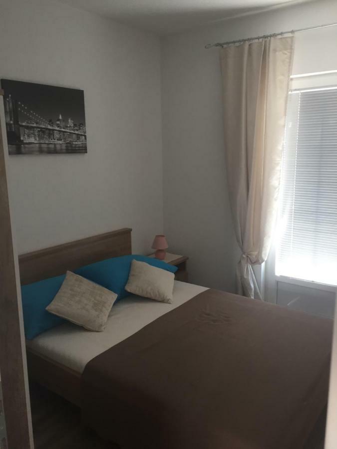 Santoni Apartment Vir Bagian luar foto